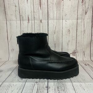 UGG Classic Rising Heel Zip up Boots Women’s Size 9